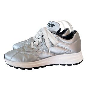 Prada Womens Logo Silver Quilted Nylon Puima PRA X01 Fashion Sneakers Size 39